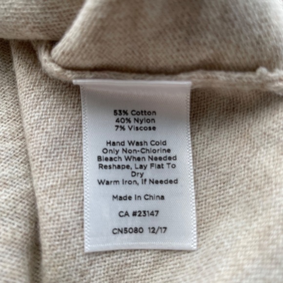 Talbots Lightweight Knit Novelty Sweater Starfish Tan Size Medium - Picture 5 of 6